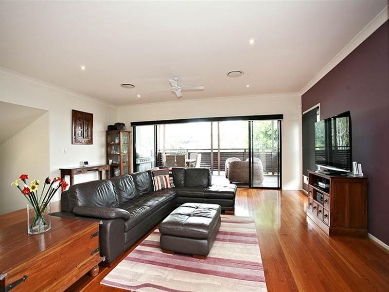 56 Siemon Street, Auchenflower QLD 4066