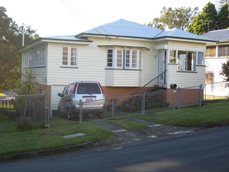 17 Carey Street, Bardon QLD 4065
