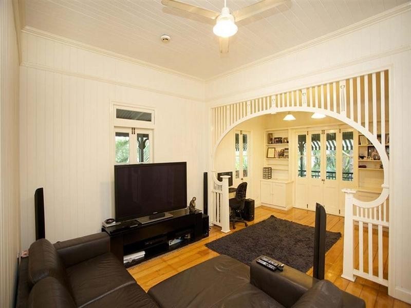56 Lindon Street, Dutton Park QLD 4102