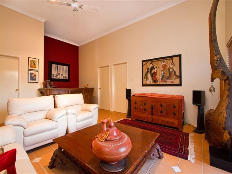 81 Lewin Street, Bardon QLD 4065