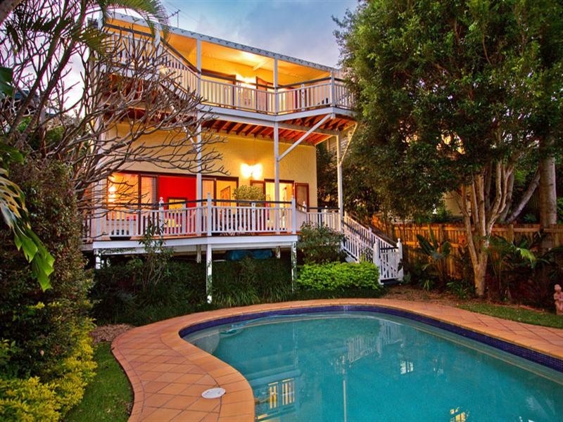 81 Lewin Street, Bardon QLD 4065