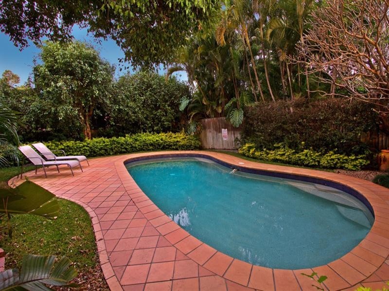 81 Lewin Street, Bardon QLD 4065