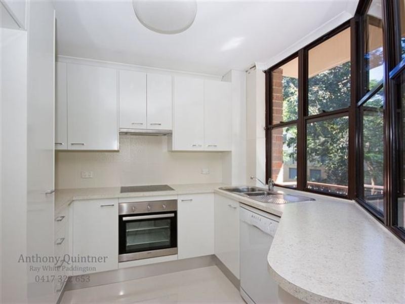 11/24 Carr Street, St Lucia QLD 4067