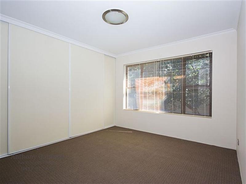 11/24 Carr Street, St Lucia QLD 4067
