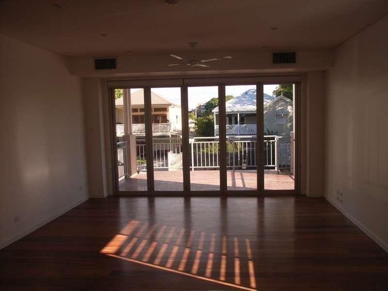 30 Charteris Street, Red Hill QLD 4059