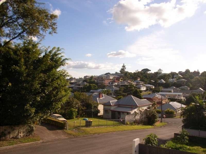 30 Charteris Street, Red Hill QLD 4059