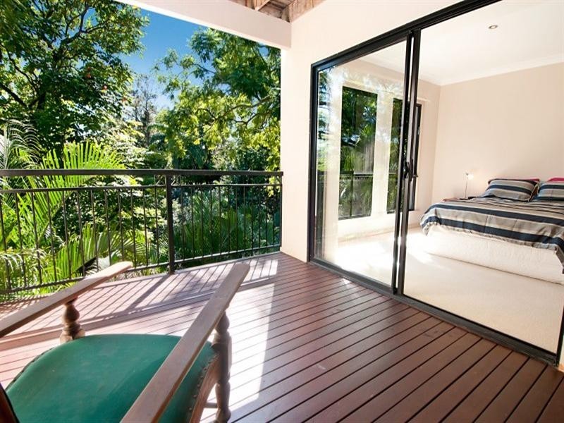 4/33 Simpsons Road, Bardon QLD 4065