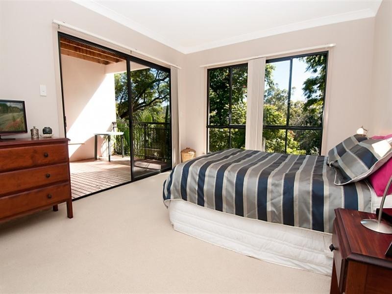 4/33 Simpsons Road, Bardon QLD 4065