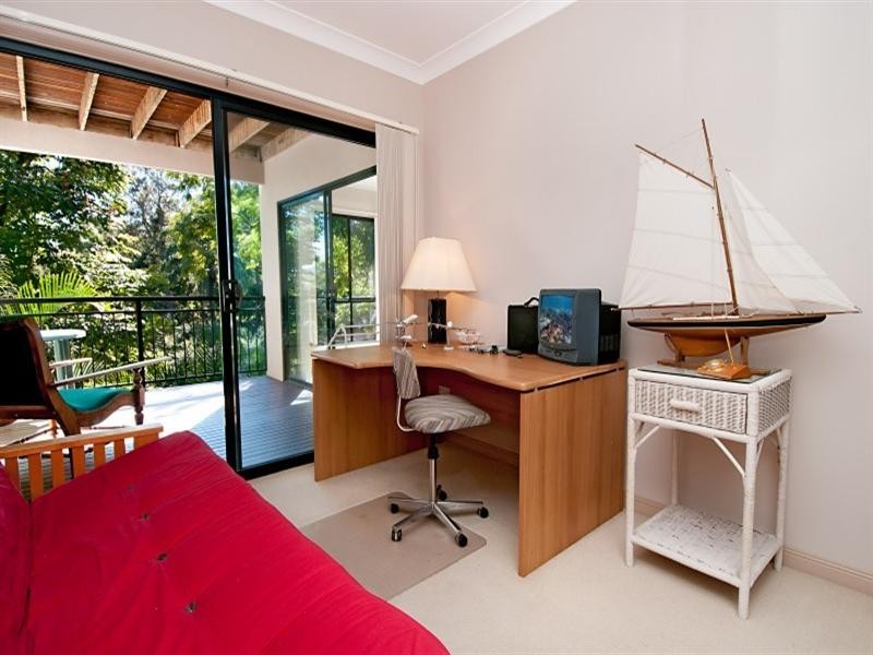 4/33 Simpsons Road, Bardon QLD 4065