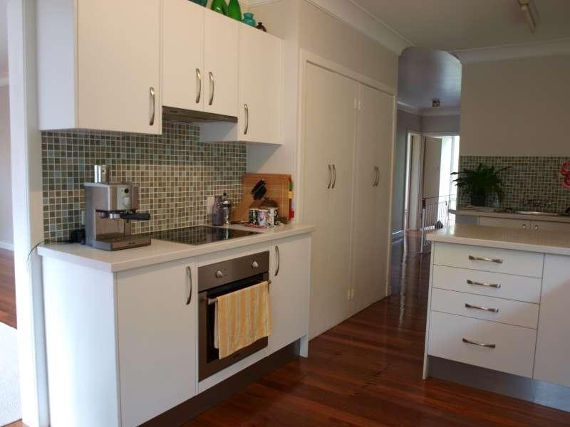 33 Rambler Street, Bardon QLD 4065