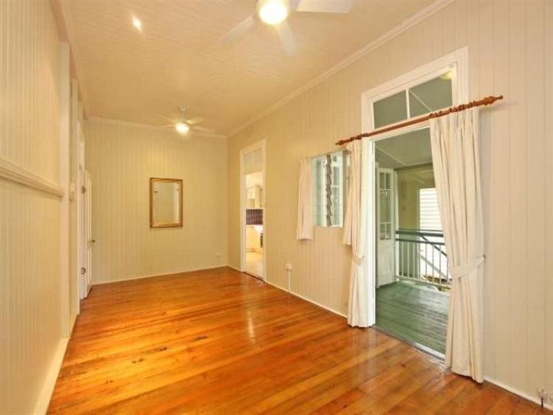 62 Davidson Street, Newmarket QLD 4051