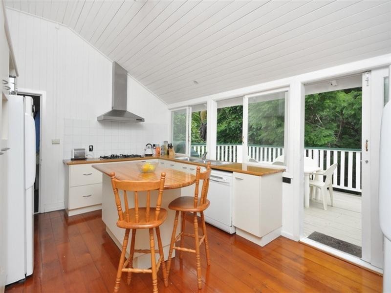 54 Coopers Camp Road, Bardon QLD 4065