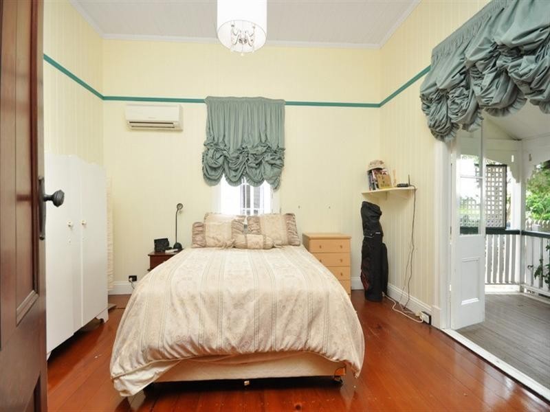 54 Coopers Camp Road, Bardon QLD 4065