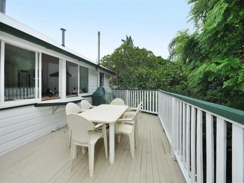 54 Coopers Camp Road, Bardon QLD 4065