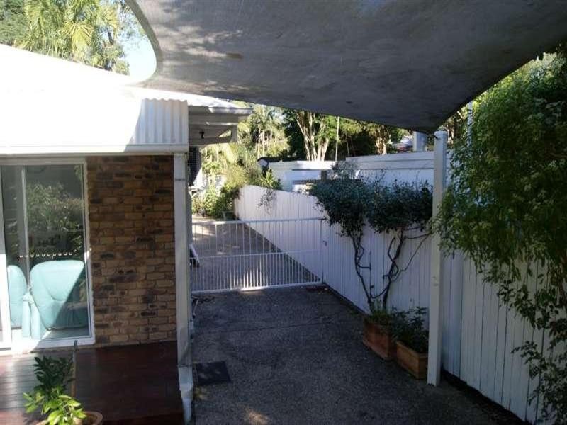 57 Cassandra Street, Chapel Hill QLD 4069