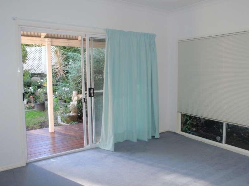 57 Cassandra Street, Chapel Hill QLD 4069