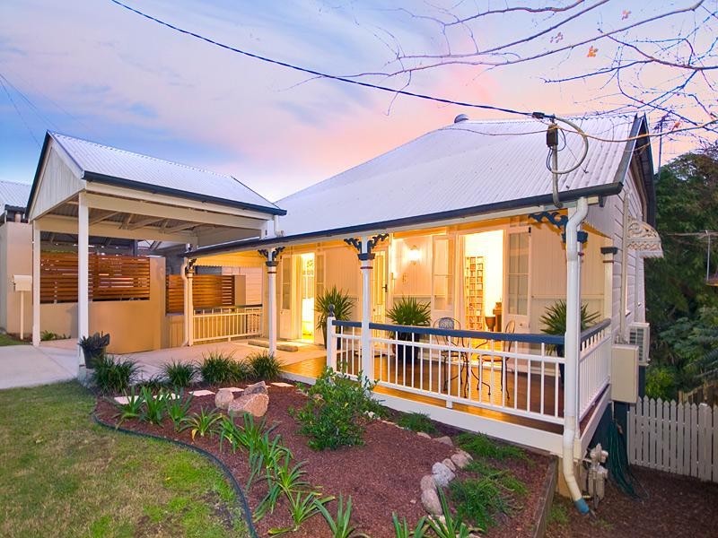 25 Rosalie Street, Bardon QLD 4065