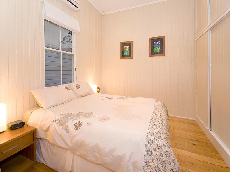 25 Rosalie Street, Bardon QLD 4065