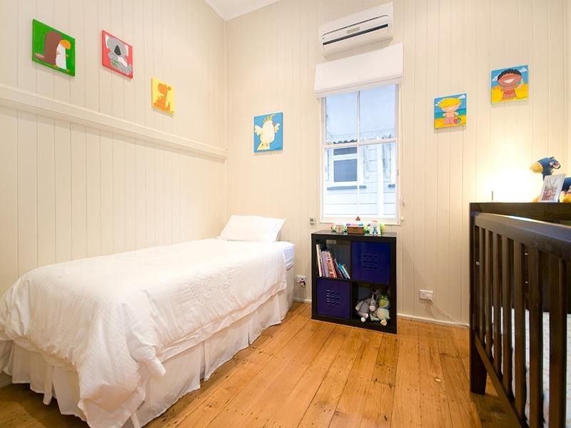 25 Rosalie Street, Bardon QLD 4065