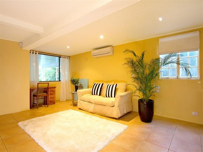 25 Kinkade Avenue, Ashgrove QLD 4060