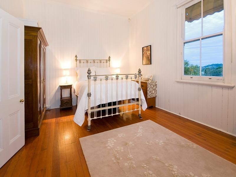 132 Windsor Road, Red Hill QLD 4059