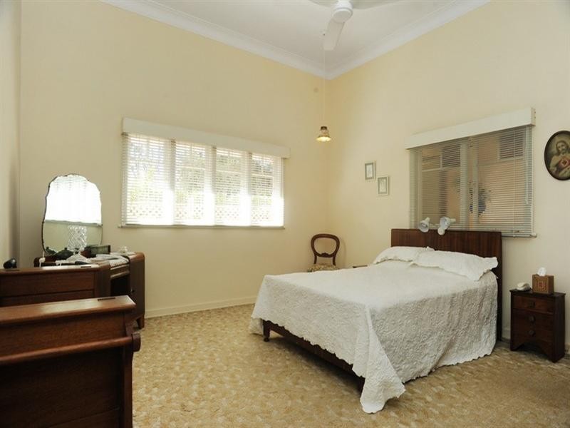 22 Northam Avenue, Bardon QLD 4065