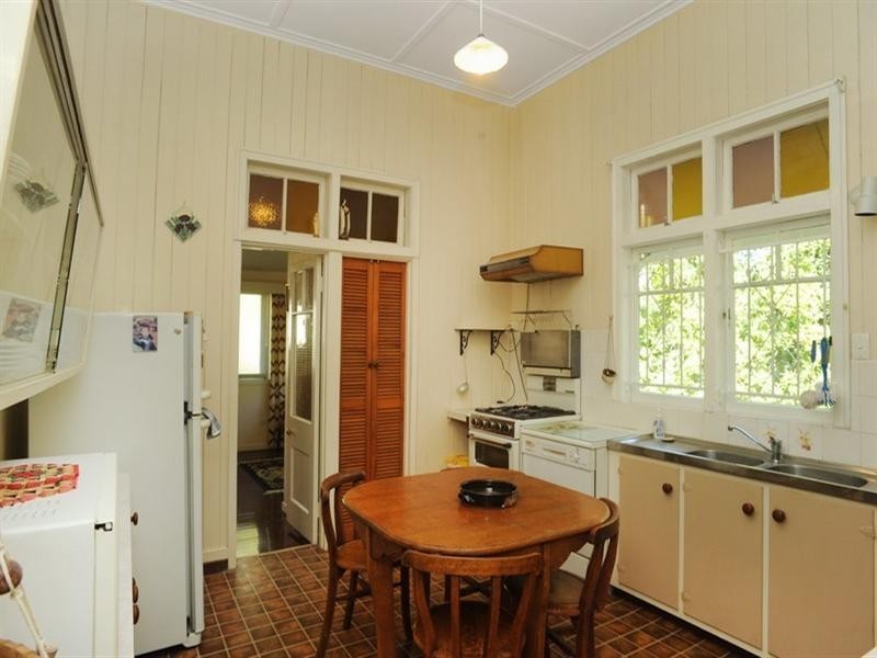 22 Northam Avenue, Bardon QLD 4065
