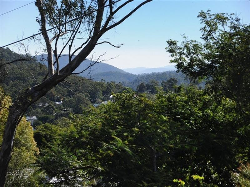 22 Northam Avenue, Bardon QLD 4065