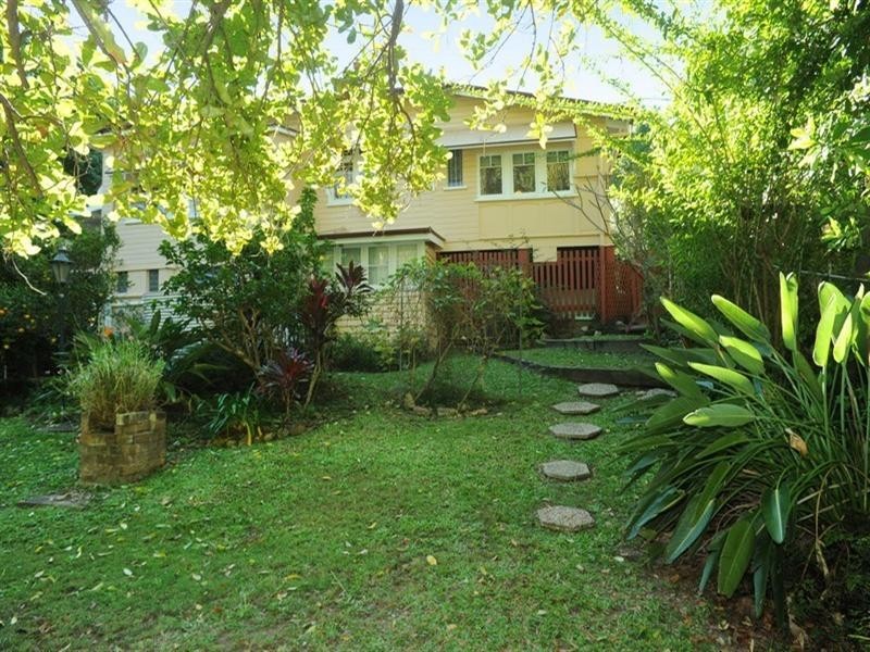 22 Northam Avenue, Bardon QLD 4065