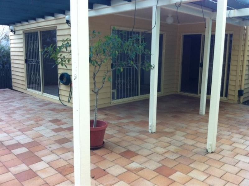 22 Carmel Street, Bardon QLD 4065