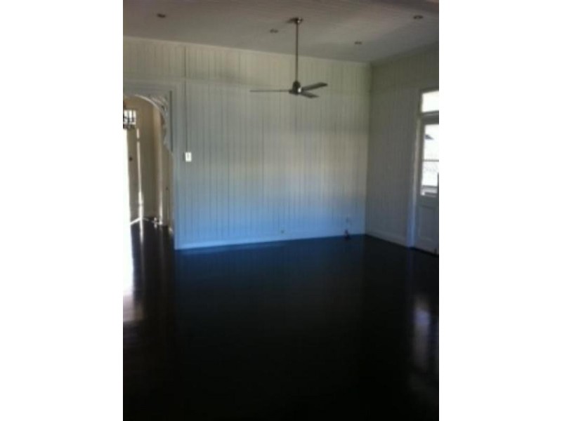 20 Blaxland Street, Milton QLD 4064