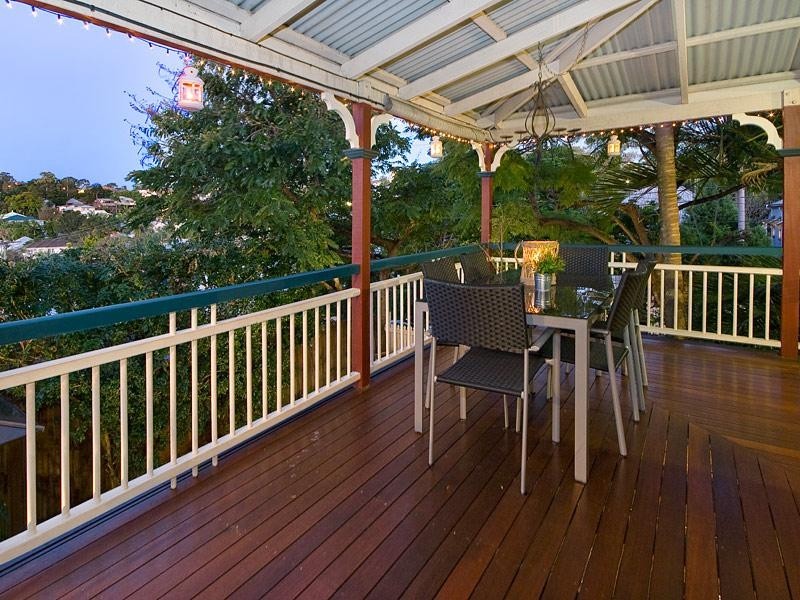16 Little Street, Red Hill QLD 4059