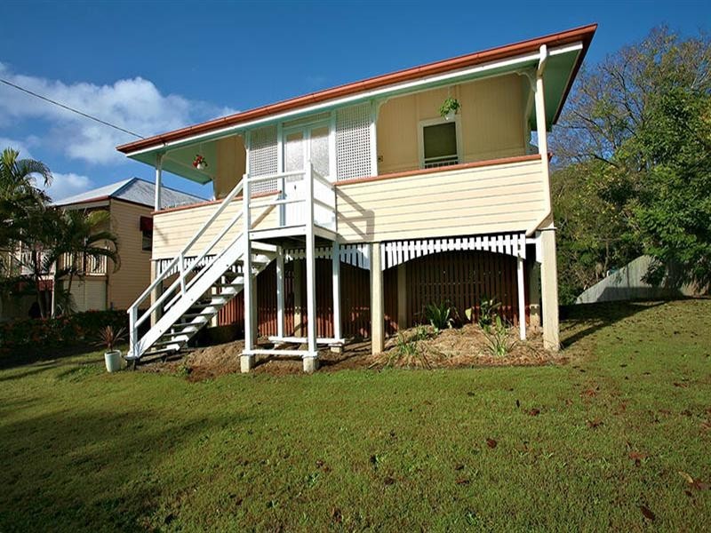 30 Gladstone Street, Indooroopilly QLD 4068