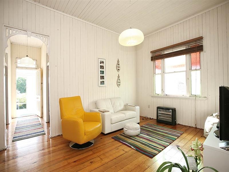 30 Gladstone Street, Indooroopilly QLD 4068