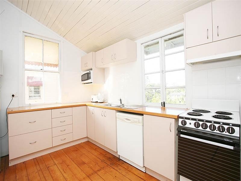 30 Gladstone Street, Indooroopilly QLD 4068