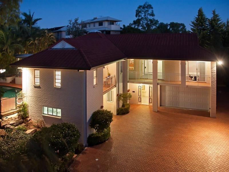 27 Constellation Crescent, Bridgeman Downs QLD 4035