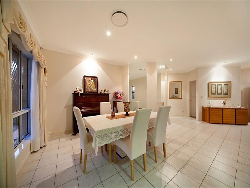 27 Constellation Crescent, Bridgeman Downs QLD 4035