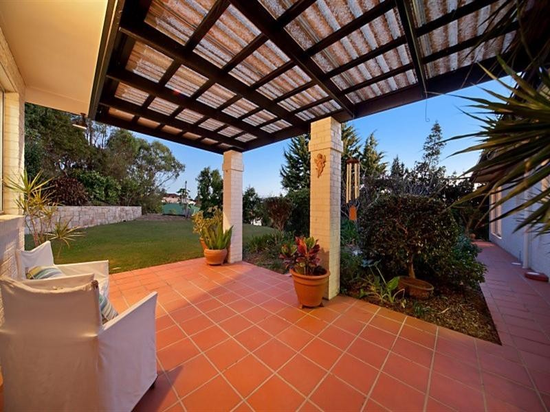 27 Constellation Crescent, Bridgeman Downs QLD 4035