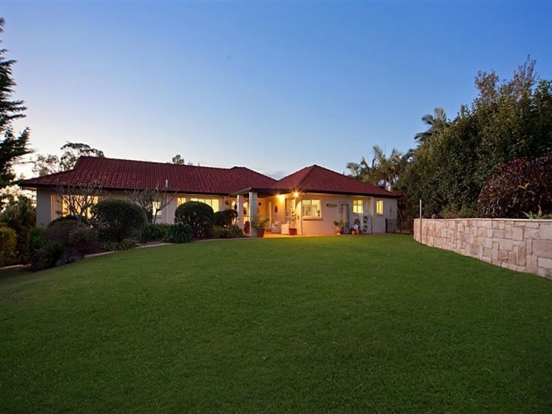 27 Constellation Crescent, Bridgeman Downs QLD 4035