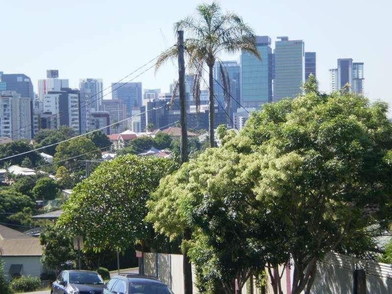 29 Upper Cairns Terrace, Red Hill QLD 4059