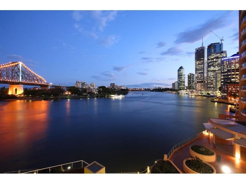 32 Macrossan Street, Brisbane QLD 4000
