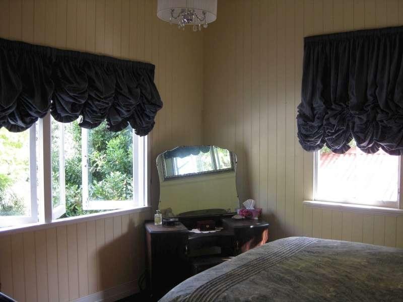 54 Coopers Camp Road, Bardon QLD 4065