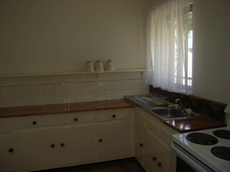 21 Hawken Drive, St Lucia QLD 4067