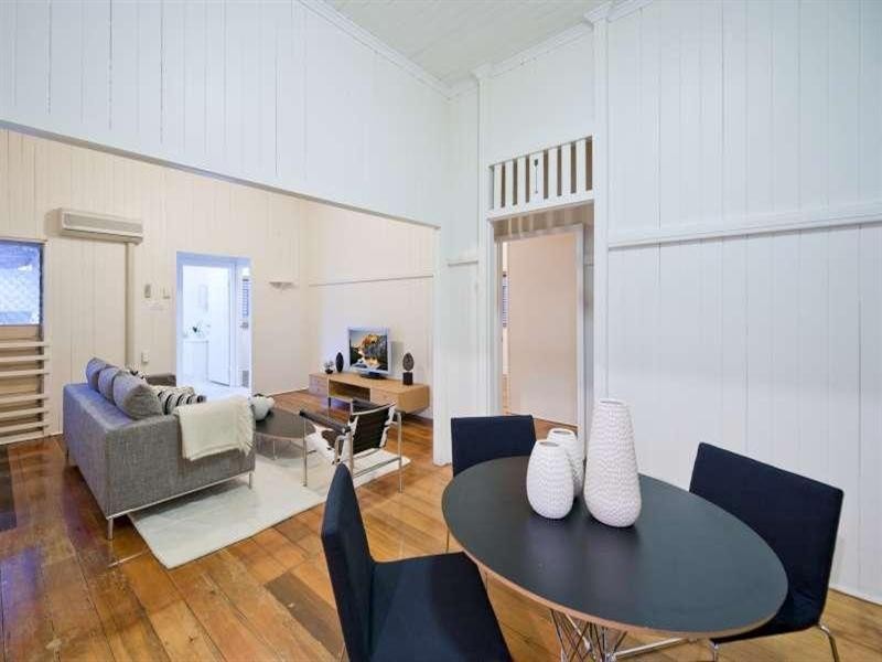 1/13 Thurlow Street, Newmarket QLD 4051