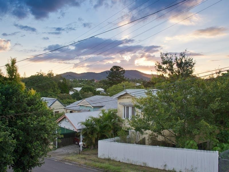 37 Haughton Street, Red Hill QLD 4059