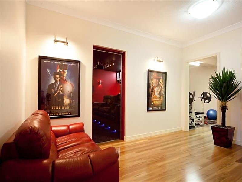 155 Streisand Drive, Mcdowall QLD 4053