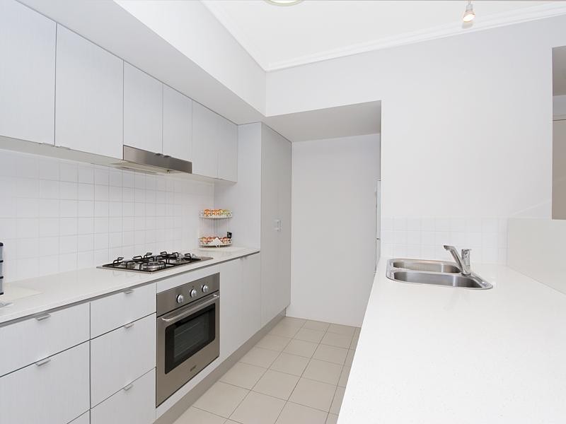1011/18 Manning Street, Milton QLD 4064