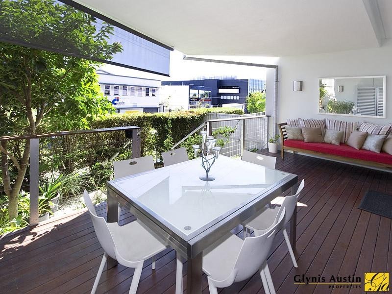 2/45 Doggett Street, Newstead QLD 4006