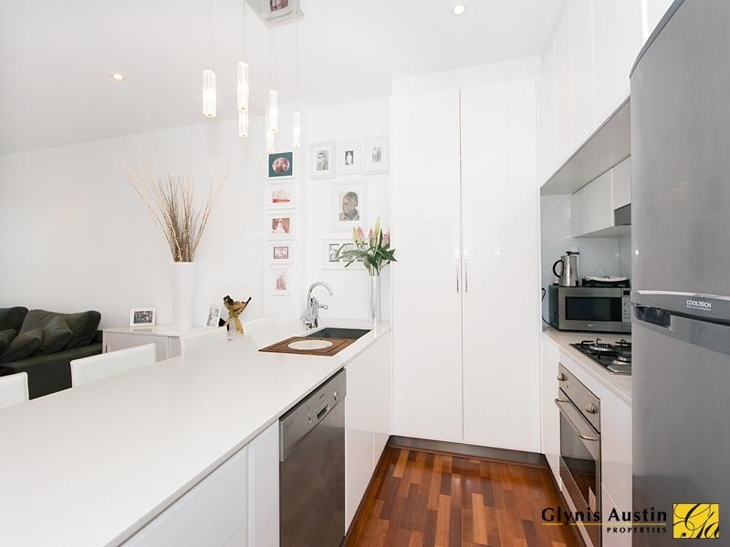 2/45 Doggett Street, Newstead QLD 4006