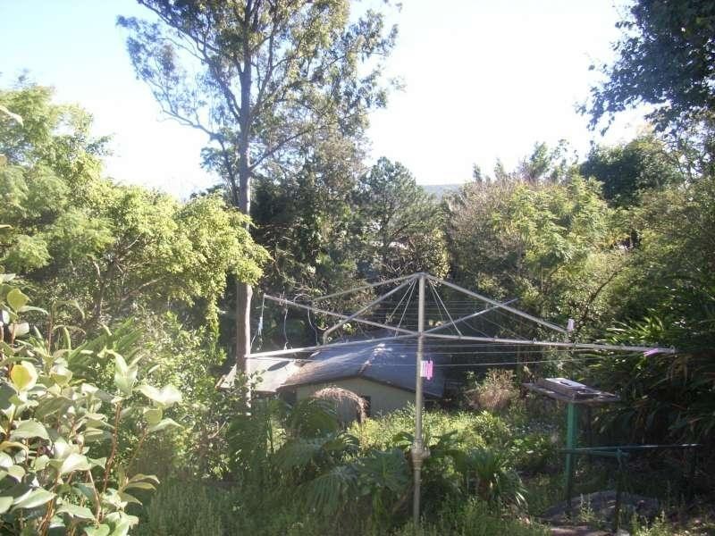 21 Simpsons Road, Bardon QLD 4065